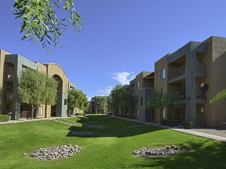 Esteban Park - Photo 2 of 8