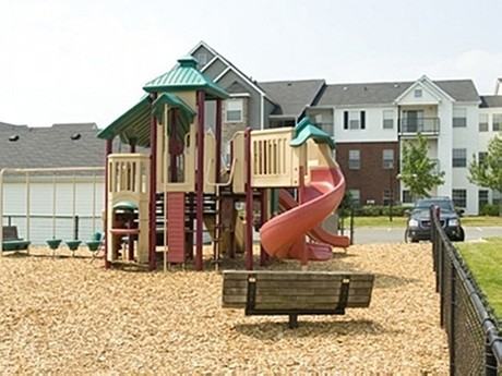 Crowne Gardens - Photo 3 of 6