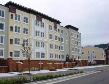 Lakewood Apartments - Photo 2 of 6