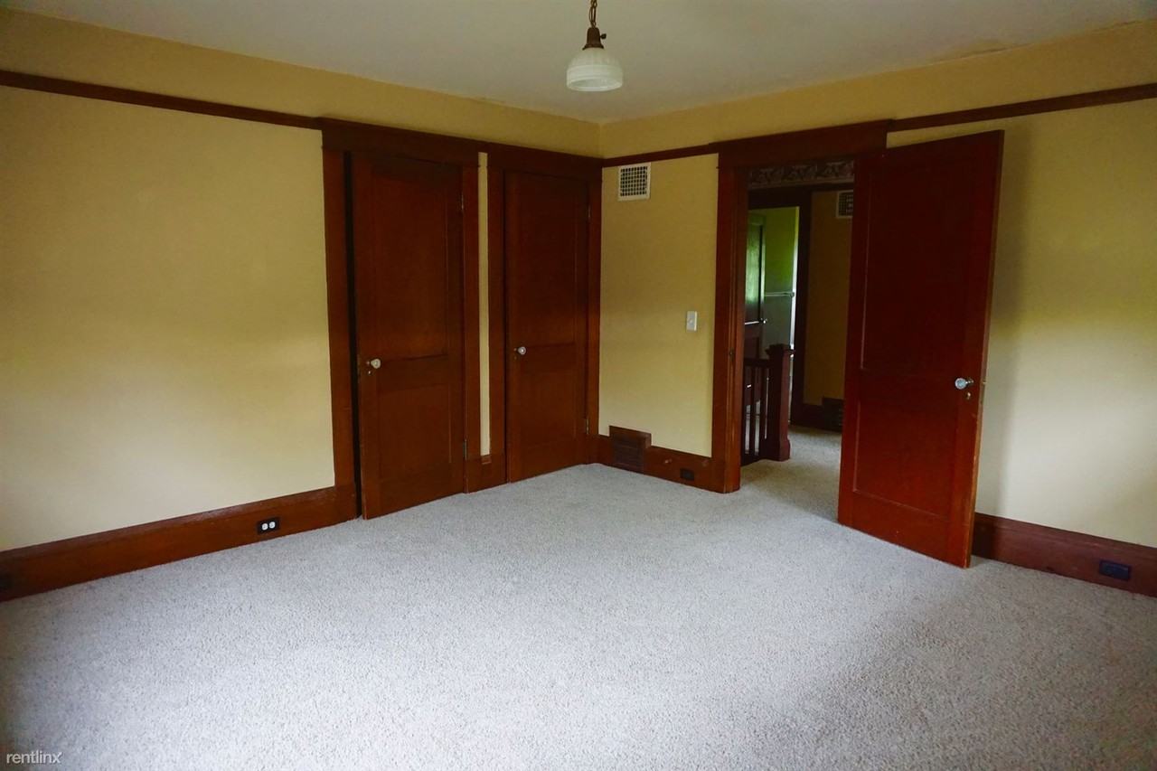 22876 OR-213 - Photo 2 of 10