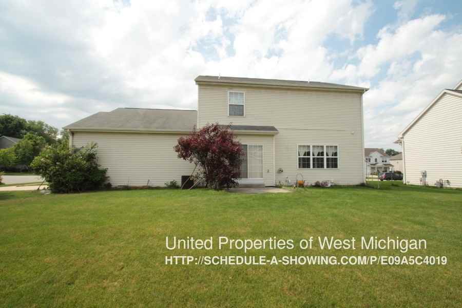 4441 Versatile Ct SW - Photo 3 of 30