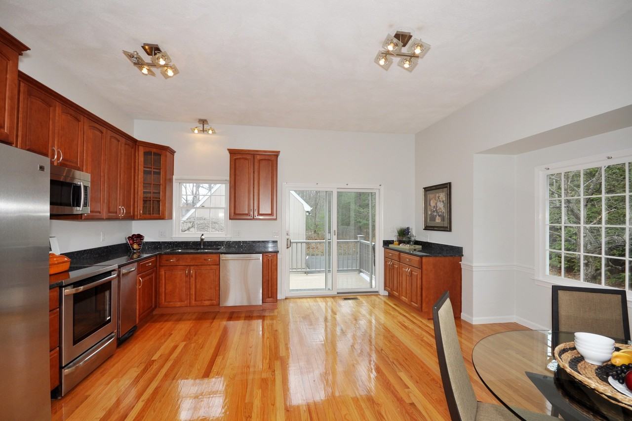 626 Main St - Photo 2 of 9