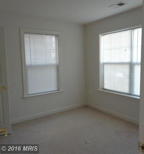 8168 Cobble Pond Way - Photo 3 of 25