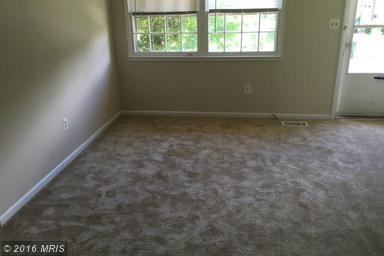 4518 Knoll Dr - Photo 3 of 10