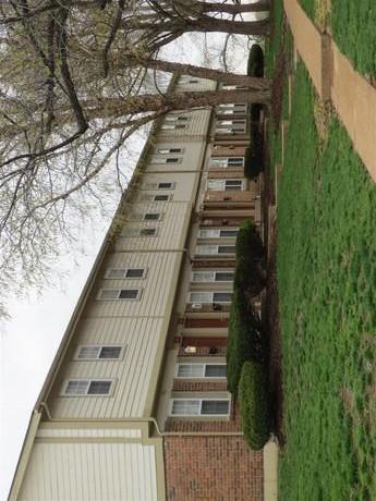 Stonebridge Townhomes - Photo 2 of 7