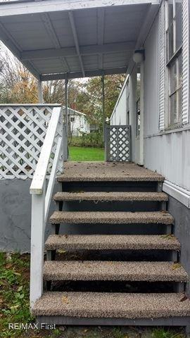 319 Rockford Cedar St - Photo 2 of 16