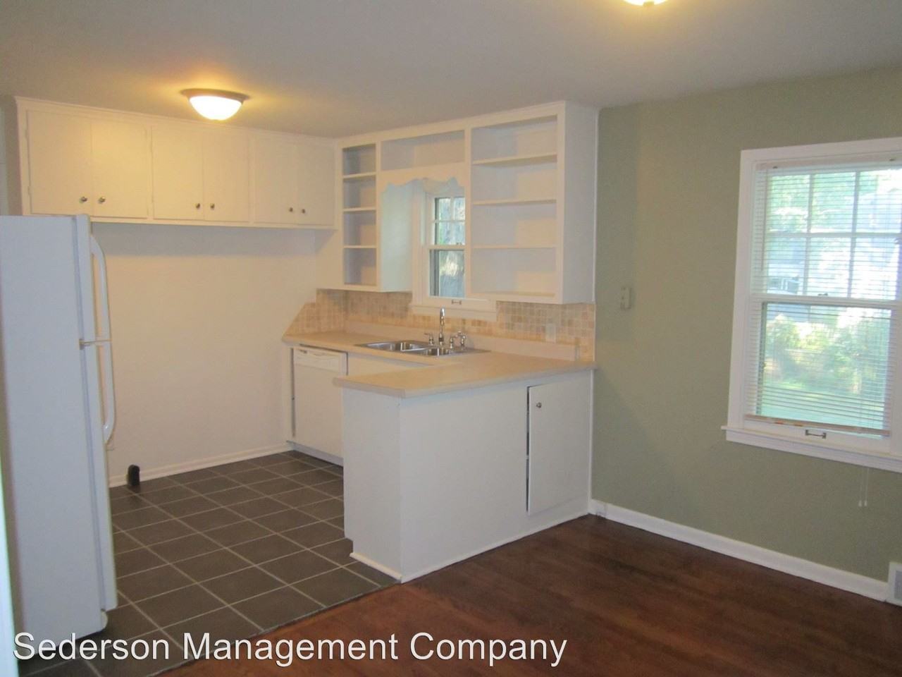 5127 Maple Ave - Photo 3 of 5
