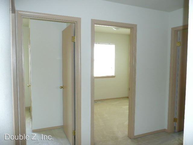 3709 178th St E - Photo 3 of 8