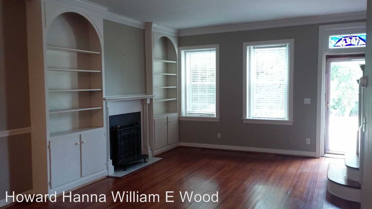 1022 Raleigh Ave - Photo 2 of 11