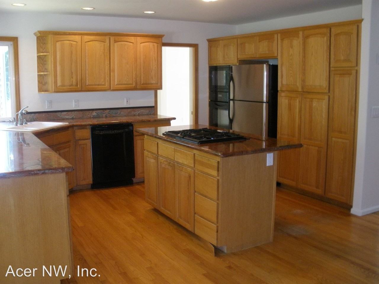 12310 NE 100th Pl - Photo 2 of 23