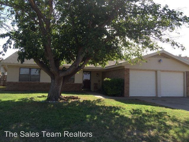 705 Godfrey St - Photo 3 of 15