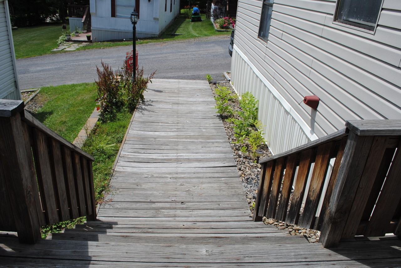 24 Maruca Dr - Photo 2 of 11