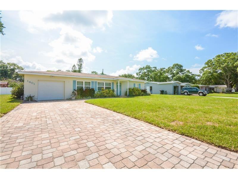 1401 Robinson Dr N - Photo 2 of 19