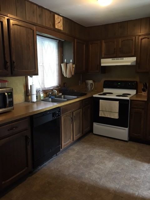 85 Irene Ave - Photo 3 of 11