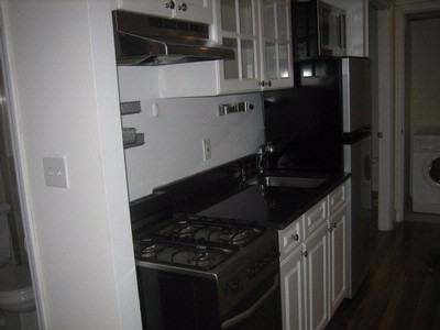 336 East 18th Street - Photo 3 of 13