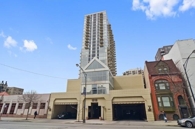 1212 N LaSalle St #1702