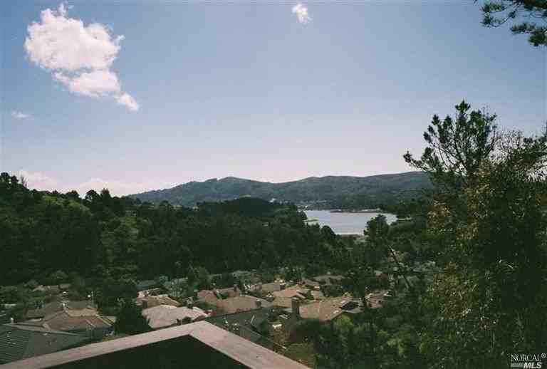 92 Milland Dr - Photo 2 of 15