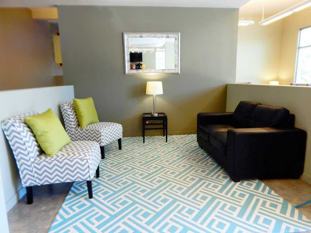 Silver Moon Lodge - Photo 2 of 19