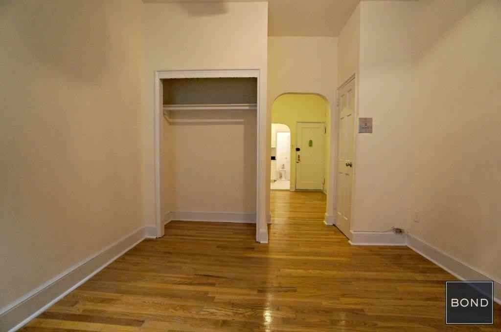 217 West 16 STREET #D - Photo 3 of 7