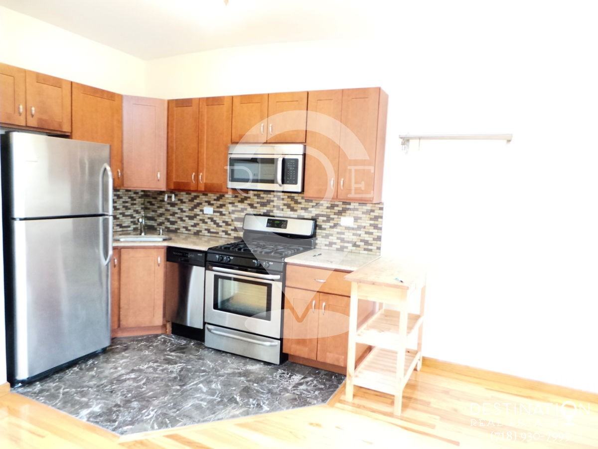 40 Dikeman St - Photo 3 of 24