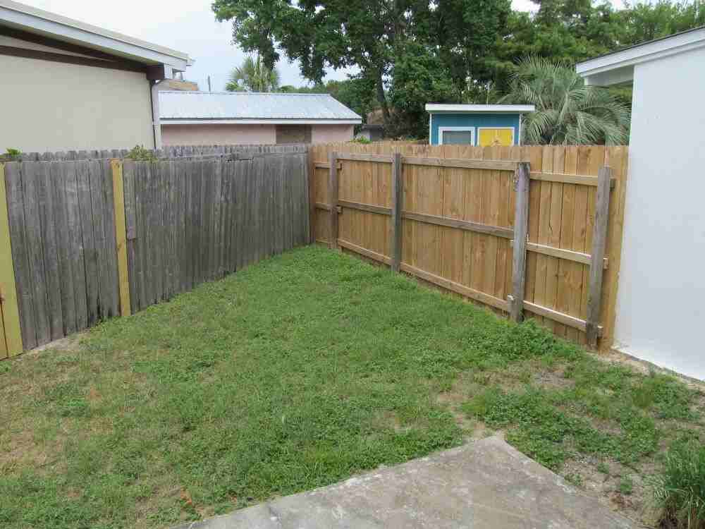 6218 Beach Dr #A - Photo 2 of 9