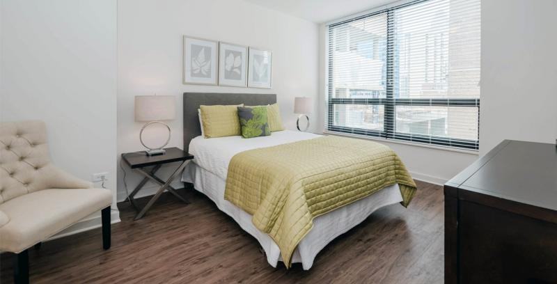 N Wells St #1475