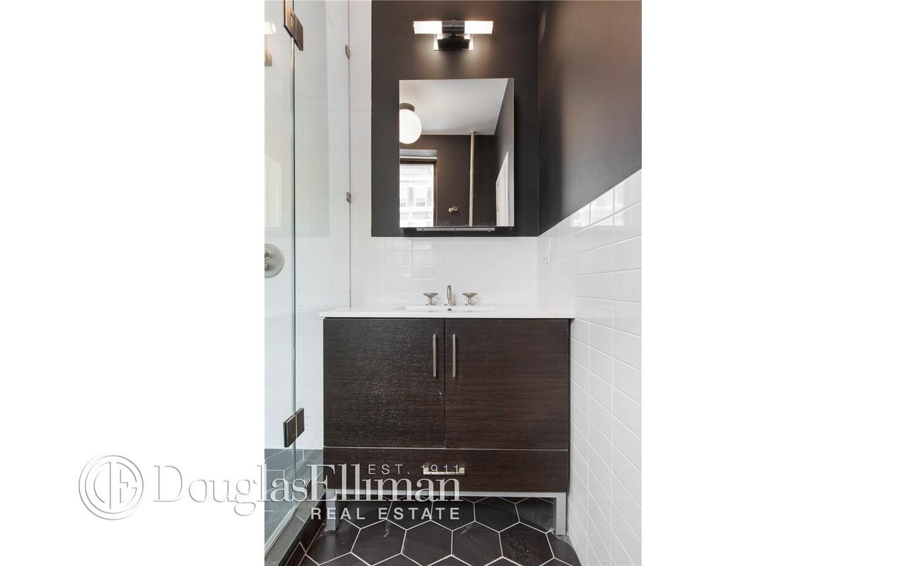 741 Fulton St #2 - Photo 3 of 5