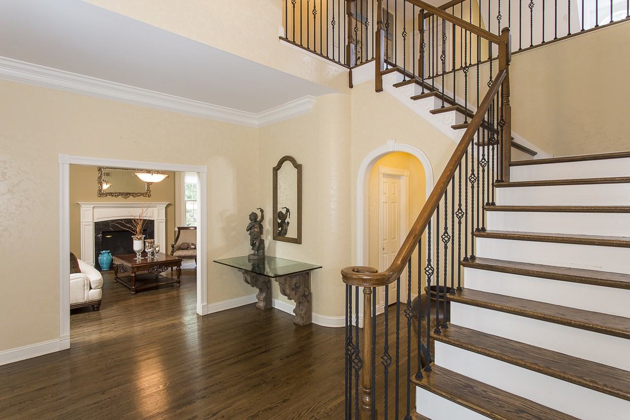 34 Viburnum Dr - Photo 3 of 36