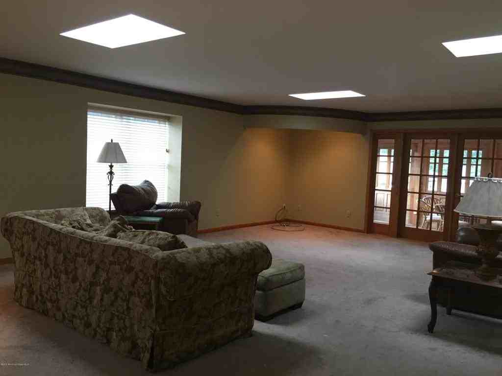 14 Wood Ave - Photo 2 of 16