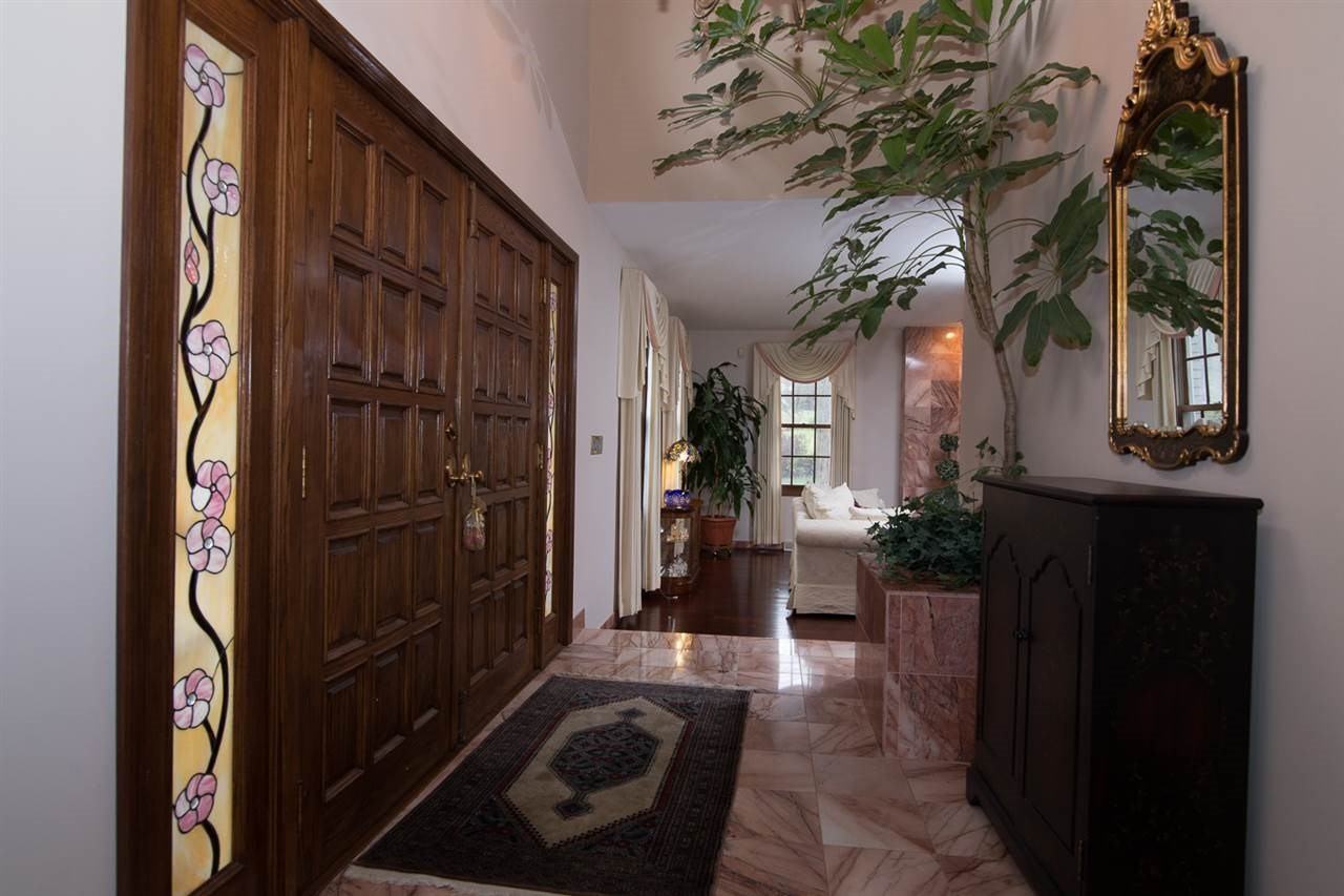 45 Dublin Dr - Photo 3 of 25