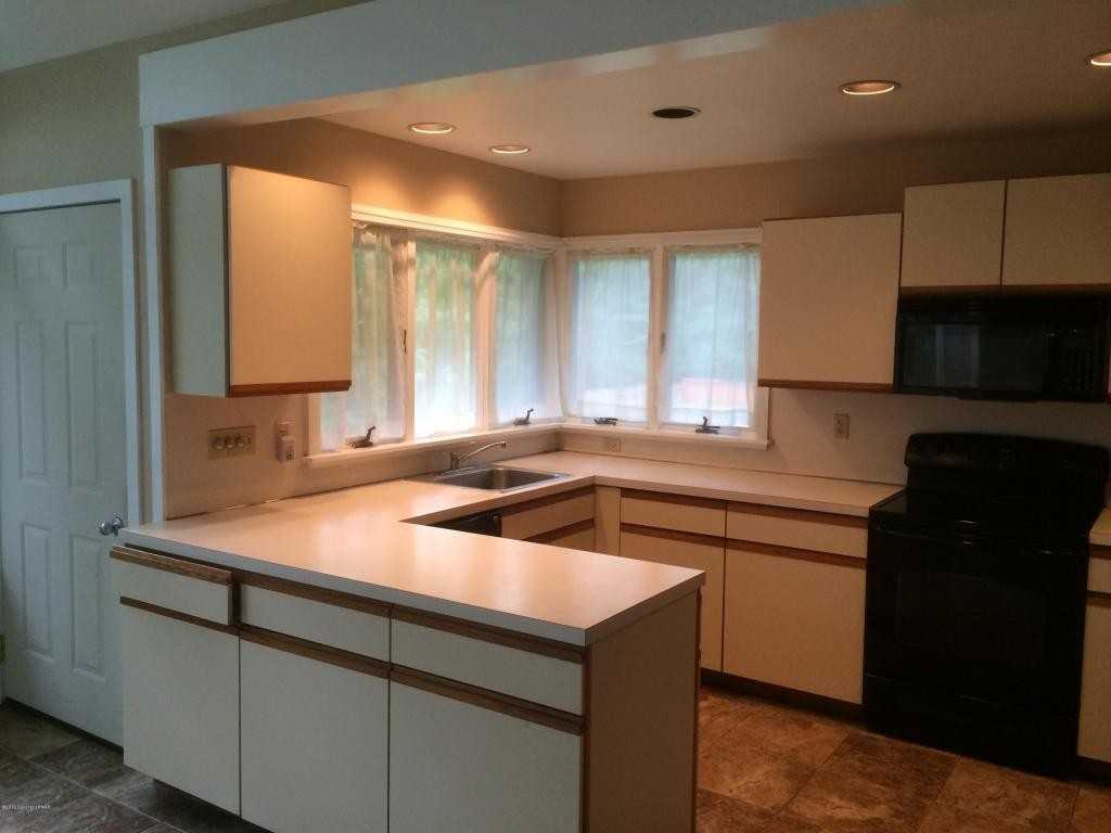 315 Goldfinch Rd - Photo 2 of 21