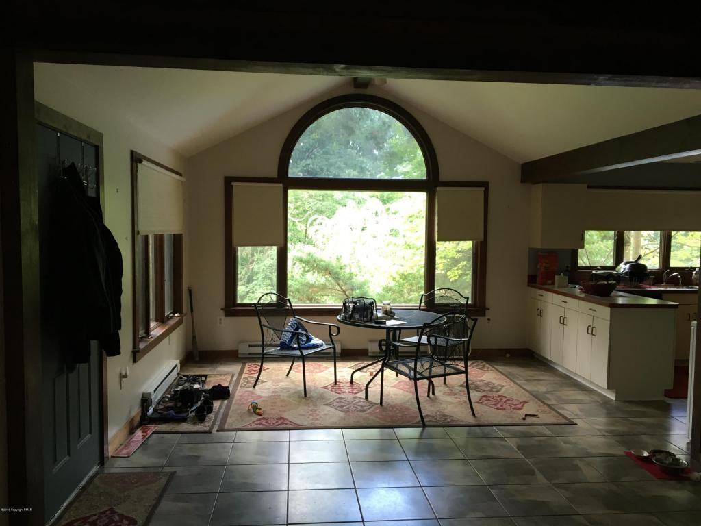 315 Goldfinch Rd - Photo 3 of 19