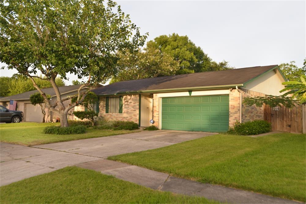 204 Brookdale Dr - Photo 2 of 17