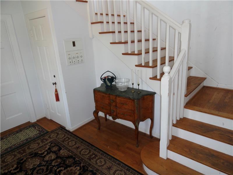 516 W Colorado Blvd #2 - Photo 2 of 13