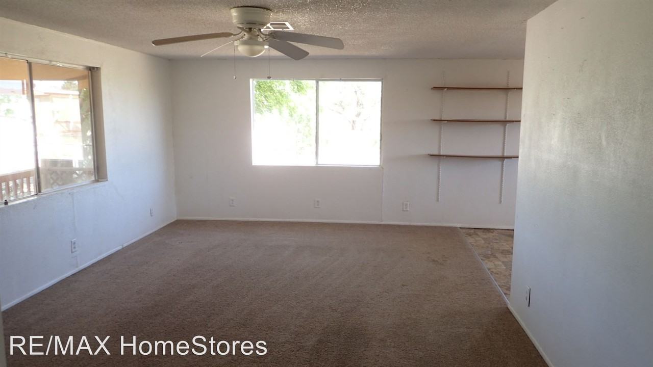 2442 N Firehouse Ln - Photo 3 of 19