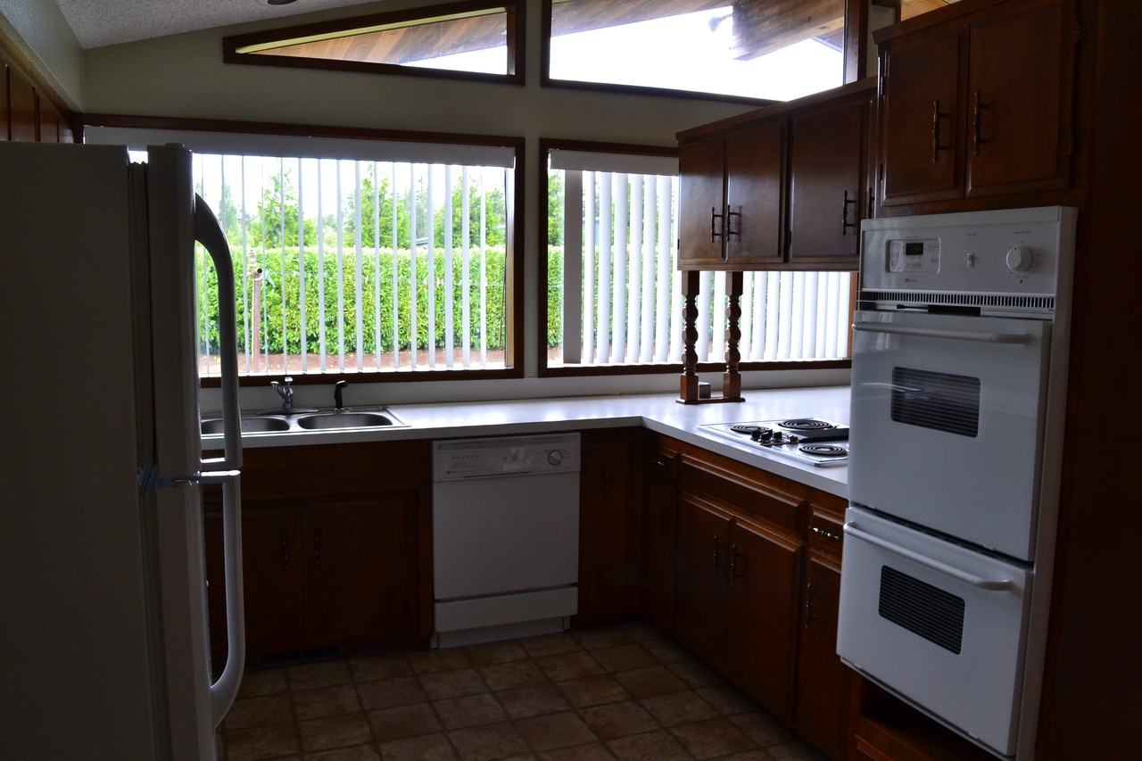 4200 Curtis Rd - Photo 3 of 6