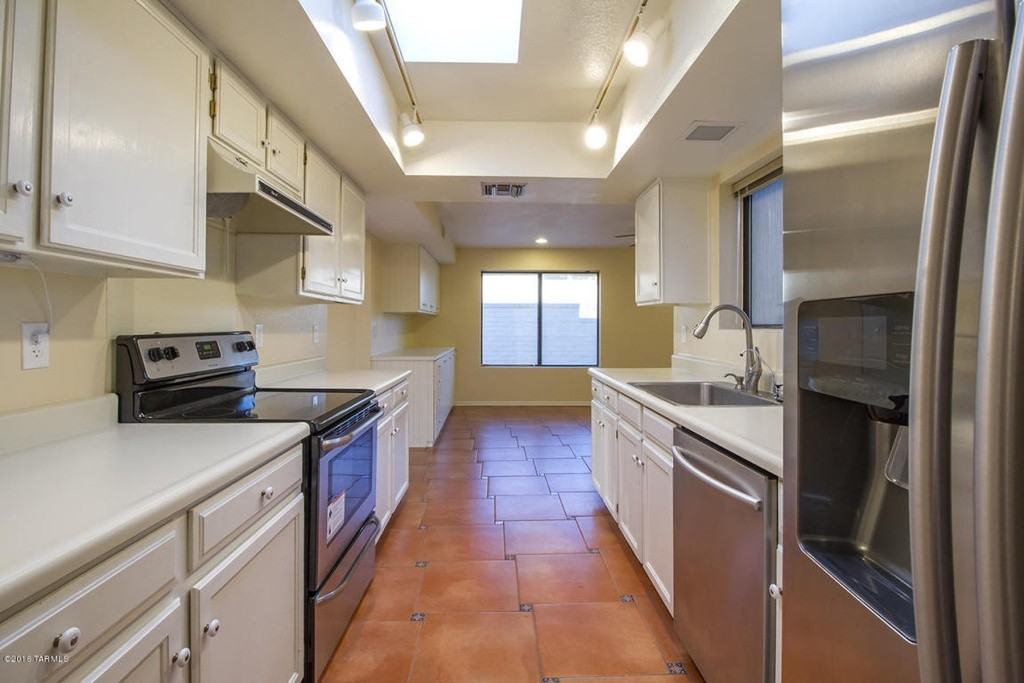 5457 N Fort Yuma Trail - Photo 2 of 49