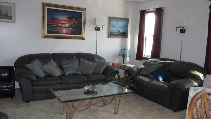 222 Fallowfield Dr - Photo 3 of 13