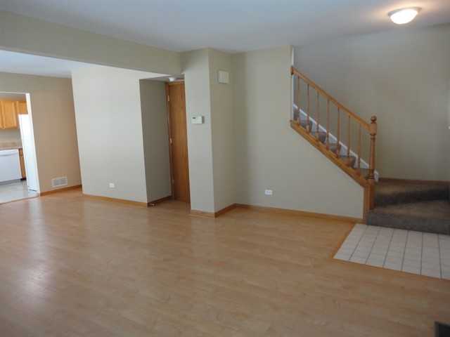 775 Highview Ct - Photo 3 of 10
