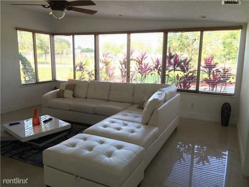 7701 SW 118th St - Photo 3 of 18