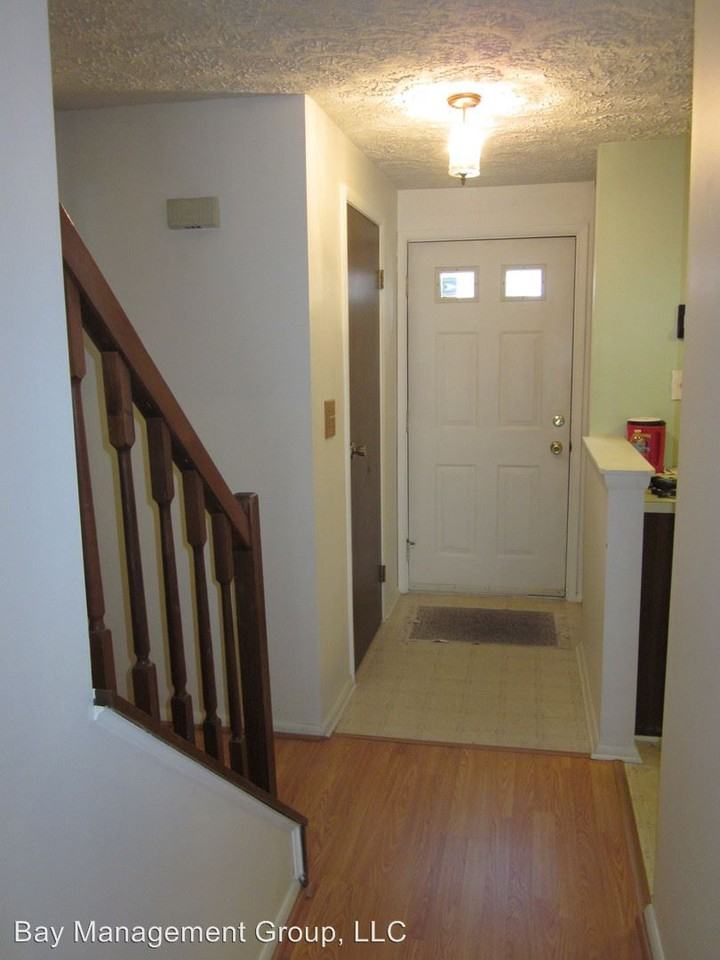 89 Stillwood Cir - Photo 2 of 15