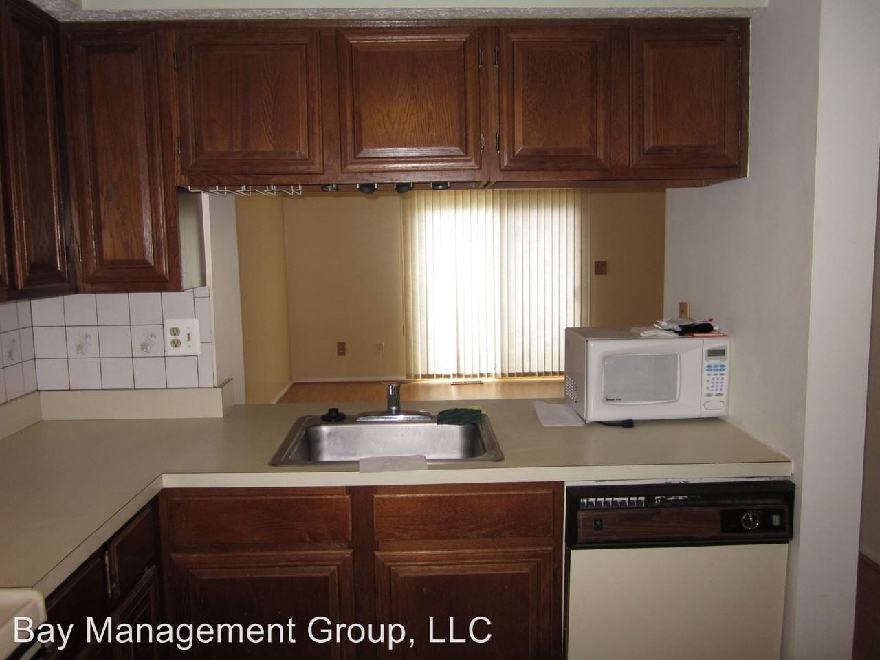 89 Stillwood Cir - Photo 3 of 15