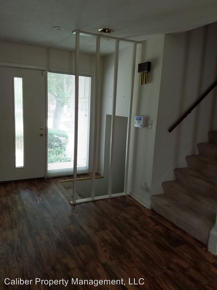 908 Shawnee Pl - Photo 2 of 26