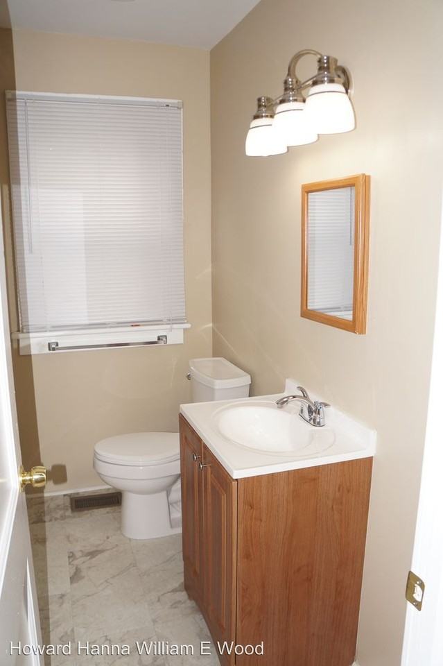 3500 S Warwick Cir - Photo 2 of 14