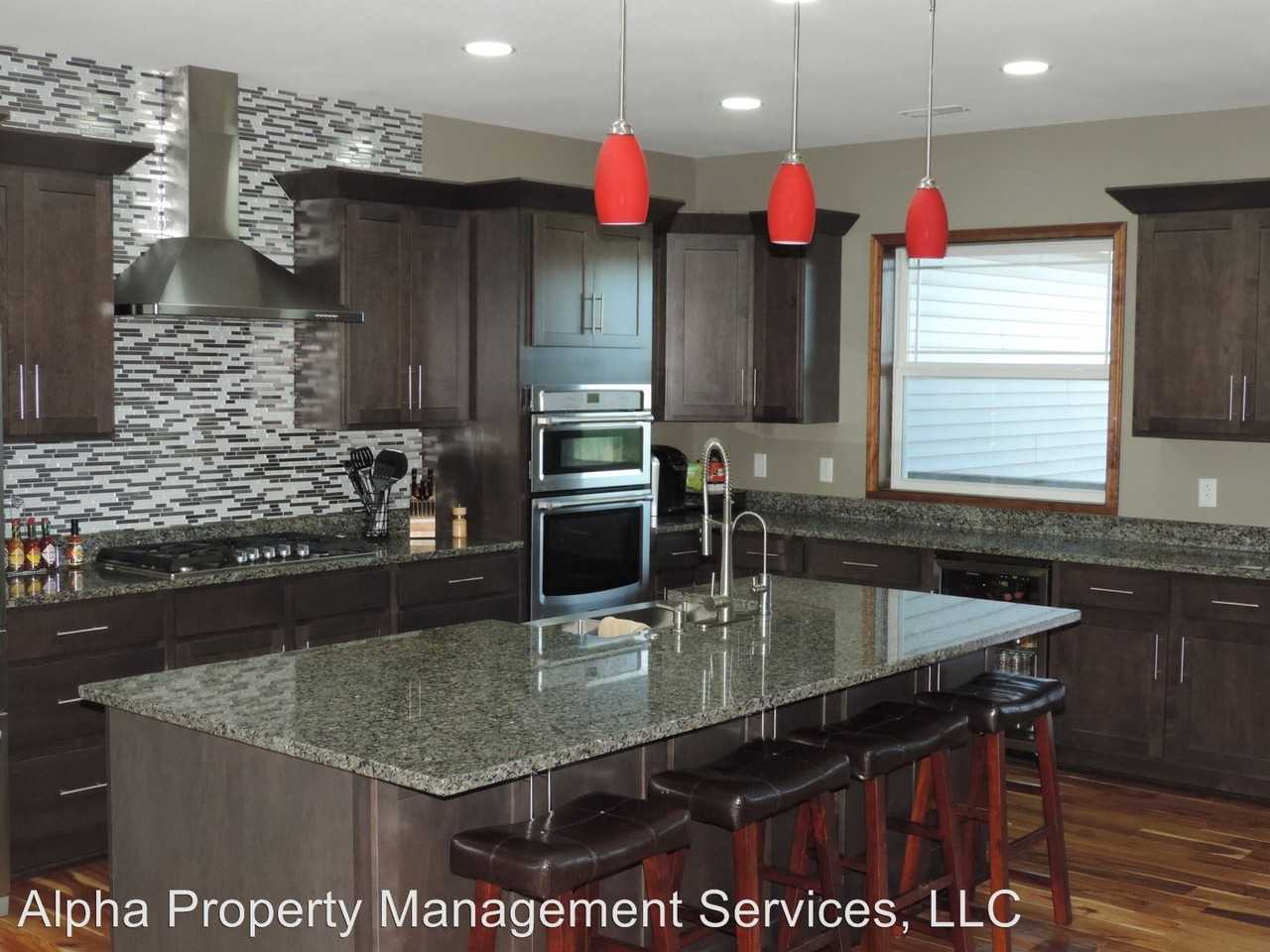 144 SW 255th Rd - Photo 3 of 33