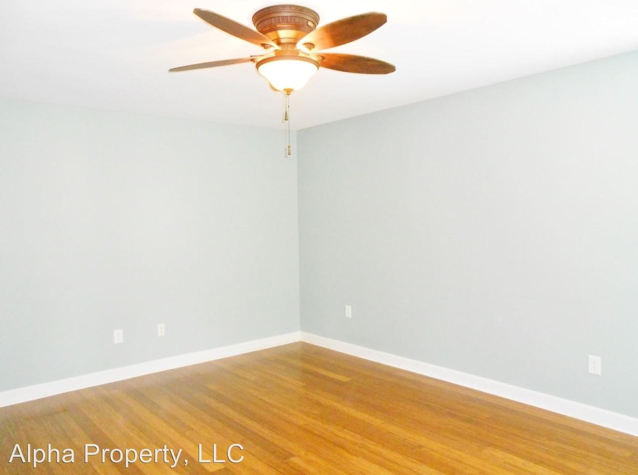 112 Provence St - Photo 3 of 15