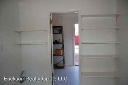 427 E Erie Dr - Photo 2 of 10