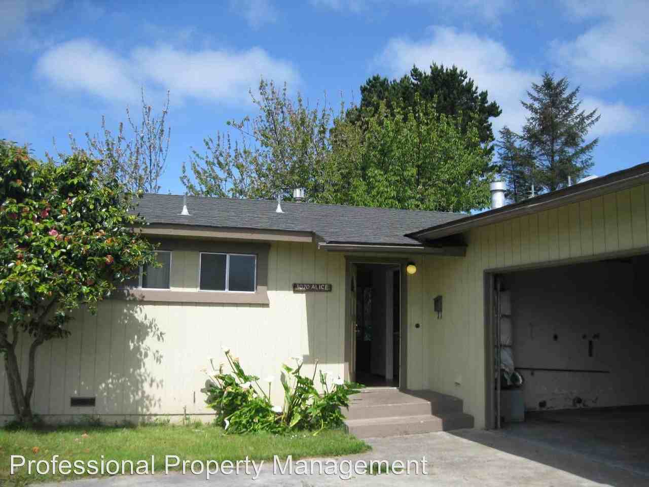 3070 Alice Ave - Photo 2 of 11