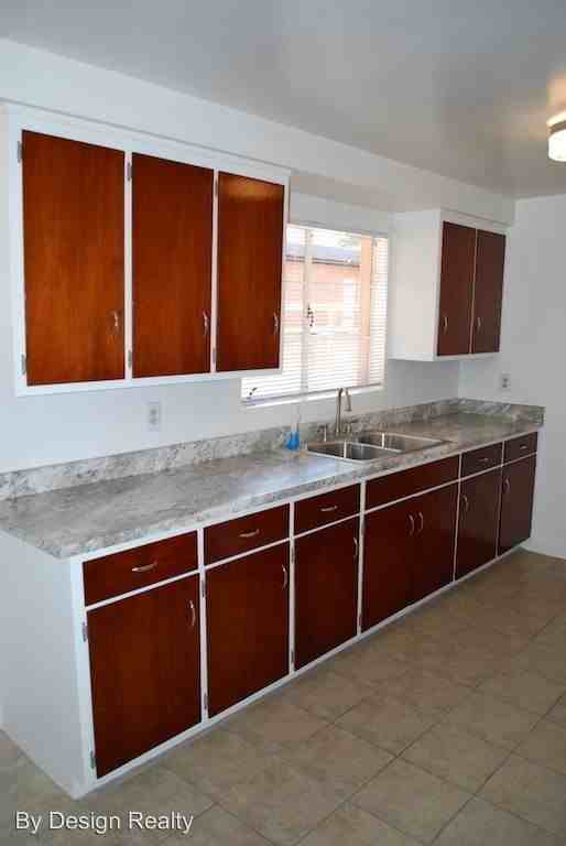 3551 E Water St - Photo 3 of 16