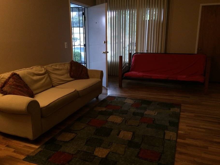 2011 Beatrice Ct - Photo 2 of 30